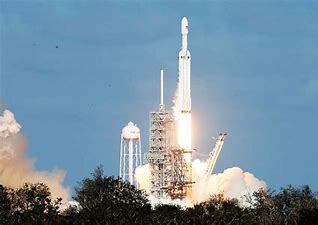 SpaceX平均日产卫星4颗，中国企业加速追赶